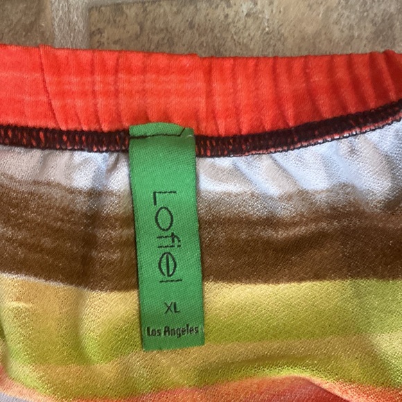 Lofie-Bright and striped asymmetrical skirt - Picture 2 of 3